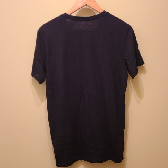 Black t-shirt v-neck - Picture 2 of 4